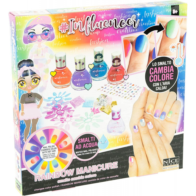 Influencer Rainbow Manicure